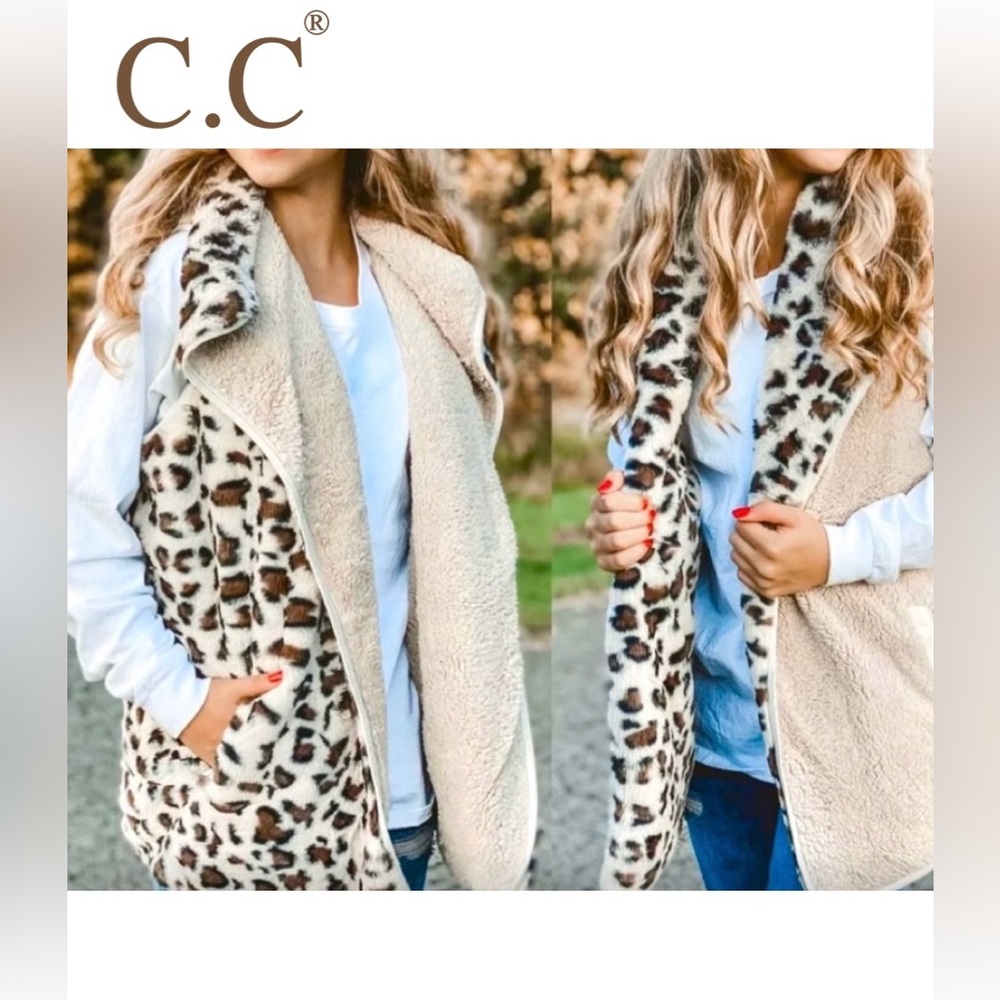 C.C.BEANIE REVERSIBLE LEOPARD PRINT
SHERPA/FAUX FUR VEST, size M